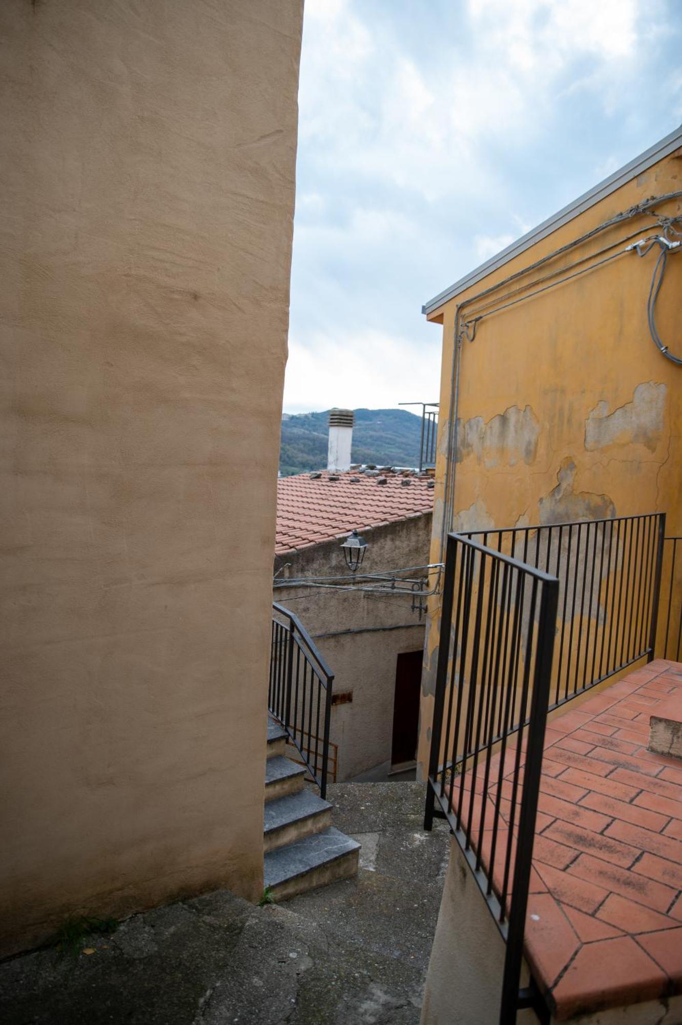 סאנג'ינטו Dimora Del Borgo Affittacamere מראה חיצוני תמונה